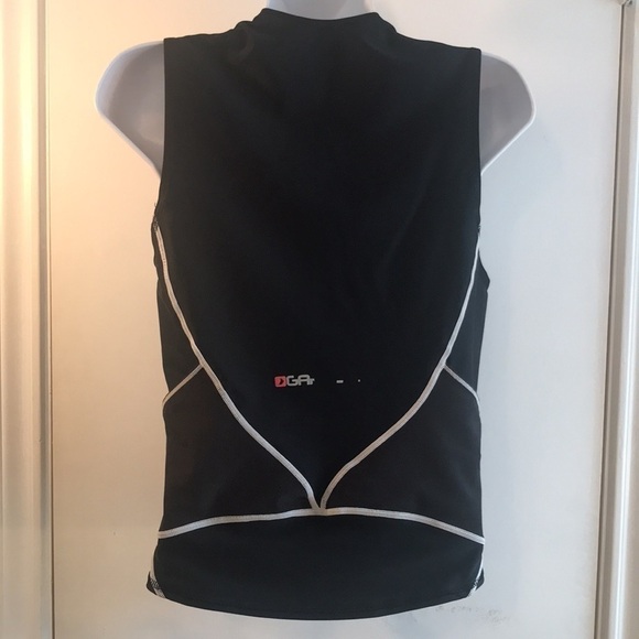 Louis Garneau Black Cyclist Tank Size Medium - Picture 6 of 10